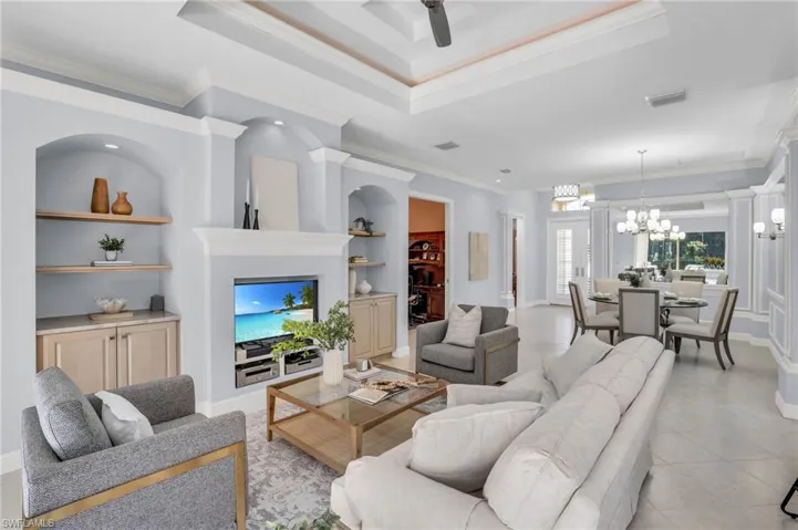 9226  Troon Lakes  DR, Naples, FL 34109