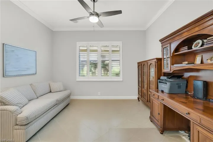 9226  Troon Lakes  DR, Naples, FL 34109