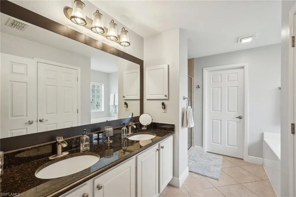 3717 Agualinda BLVD, Cape Coral, FL 33914,225063746