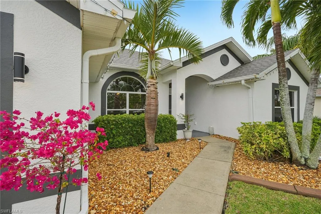 3717 Agualinda BLVD, Cape Coral, FL 33914,225063746