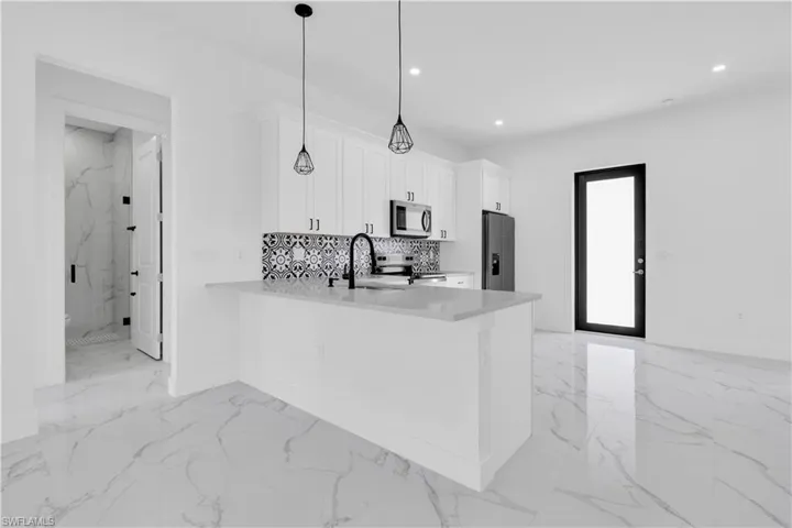 179  Thornton S AVE, Lehigh Acres, FL 33974