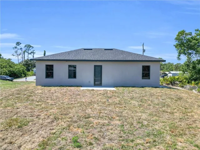 179  Thornton S AVE, Lehigh Acres, FL 33974