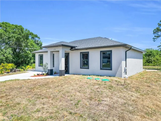 179  Thornton S AVE, Lehigh Acres, FL 33974