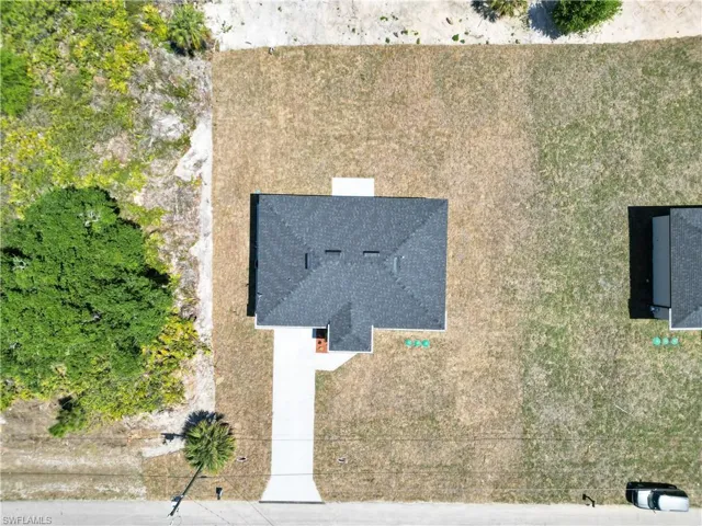 179  Thornton S AVE, Lehigh Acres, FL 33974