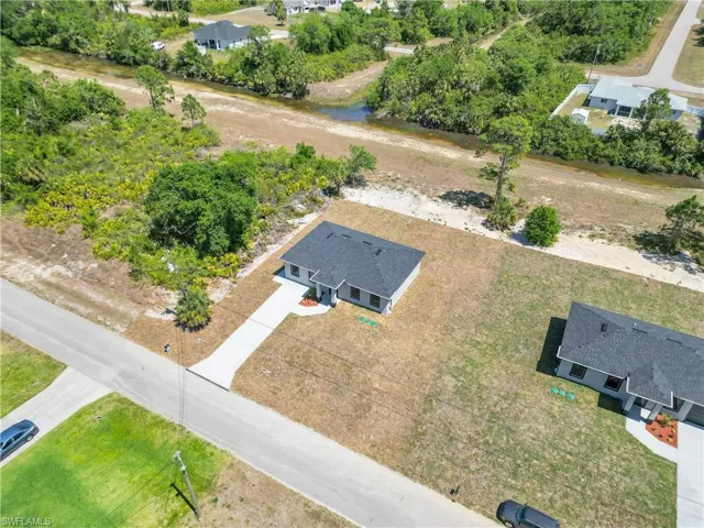 179  Thornton S AVE, Lehigh Acres, FL 33974