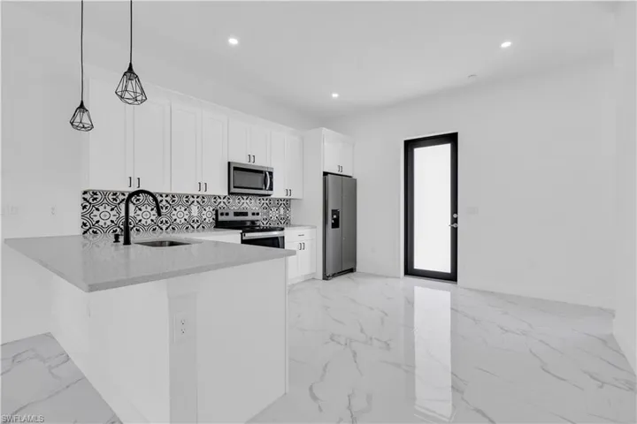 179  Thornton S AVE, Lehigh Acres, FL 33974
