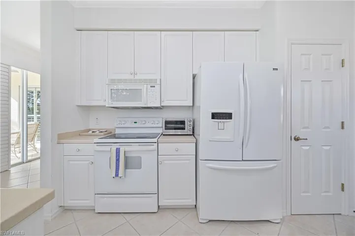 3884  Forest Glen  BLVD, Naples, FL 34114