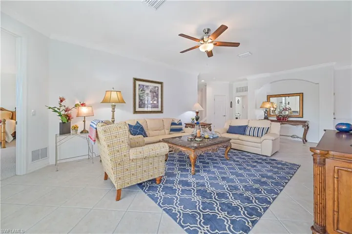 3884  Forest Glen  BLVD, Naples, FL 34114