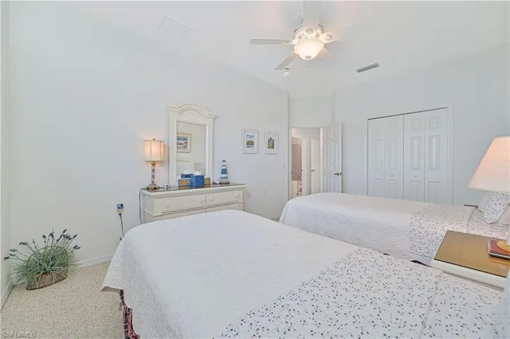 3884  Forest Glen  BLVD, Naples, FL 34114