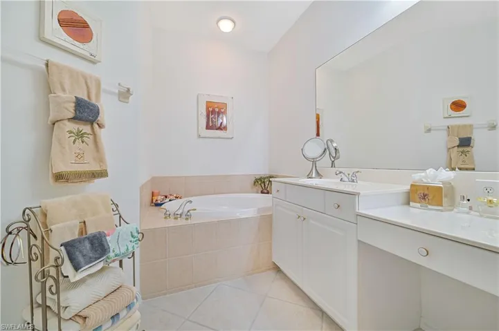 3884  Forest Glen  BLVD, Naples, FL 34114