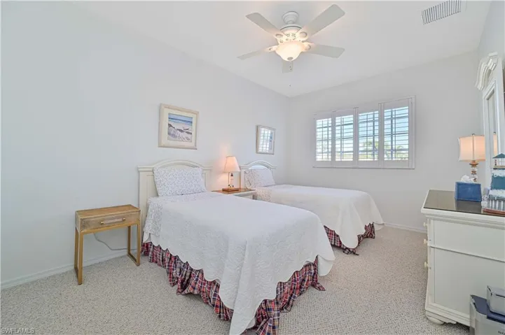 3884  Forest Glen  BLVD, Naples, FL 34114