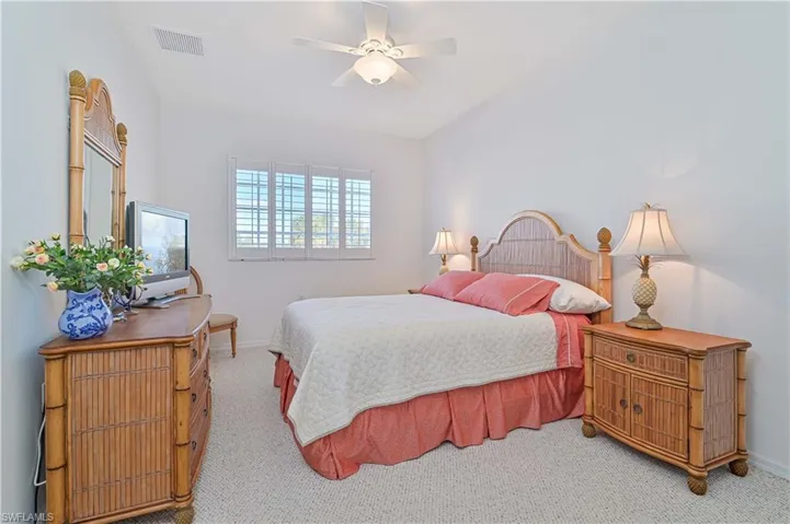 3884  Forest Glen  BLVD, Naples, FL 34114
