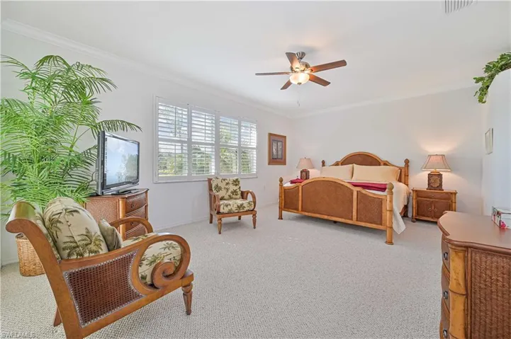 3884  Forest Glen  BLVD, Naples, FL 34114