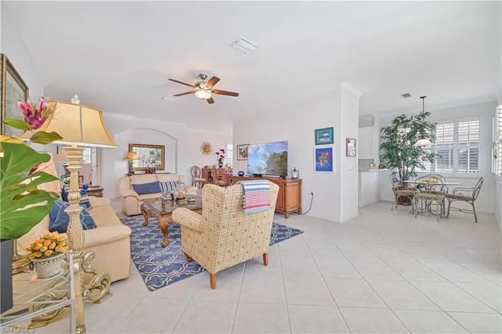 3884  Forest Glen  BLVD, Naples, FL 34114