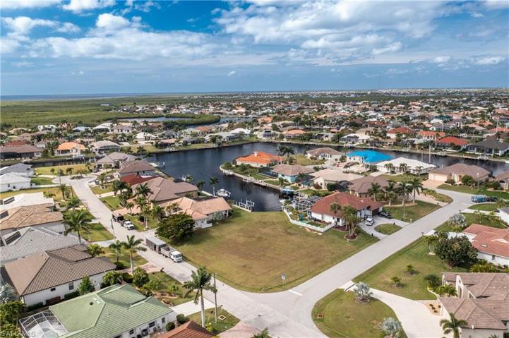 334  Santander  CT, PUNTA GORDA, FL 33950