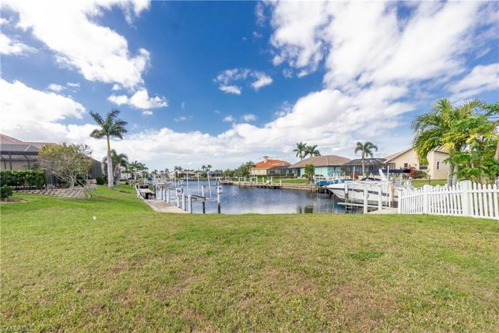 334  Santander  CT, PUNTA GORDA, FL 33950