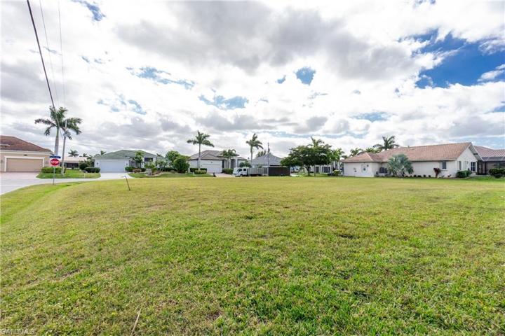334  Santander  CT, PUNTA GORDA, FL 33950
