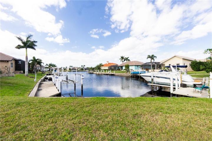 334  Santander  CT, PUNTA GORDA, FL 33950