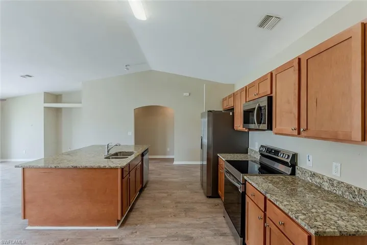 3816 SW 8th  PL, Cape Coral, FL 33914