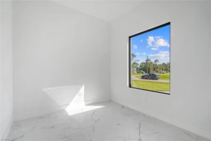 700 W 7th St, Lehigh Acres Fl 33972
