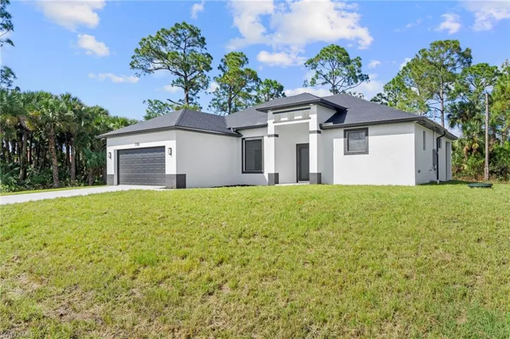 700 W 7th St, Lehigh Acres Fl 33972