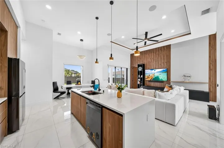 3009 Sw 16th Pl, Cape Coral, Florida 33914