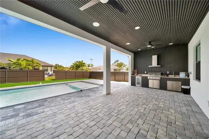 3009 Sw 16th Pl, Cape Coral, Florida 33914