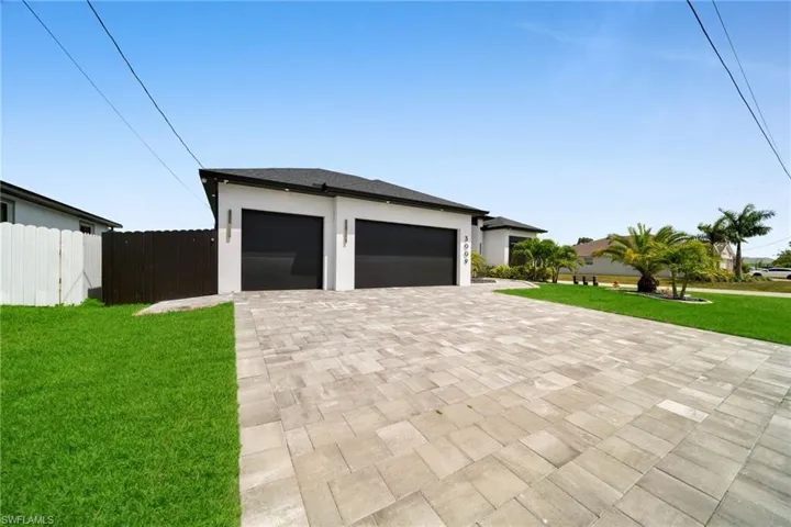 3009 Sw 16th Pl, Cape Coral, Florida 33914