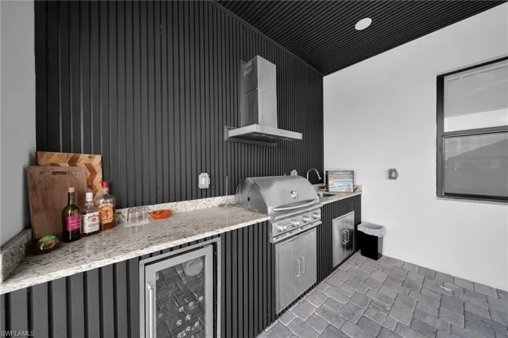 3009 Sw 16th Pl, Cape Coral, Florida 33914