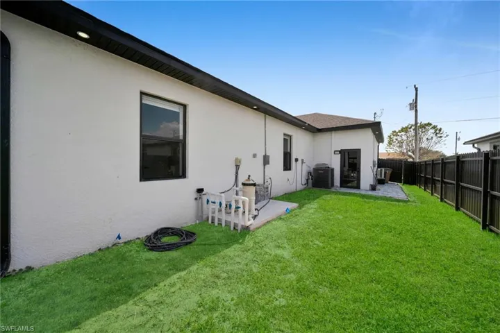 3009 Sw 16th Pl, Cape Coral, Florida 33914