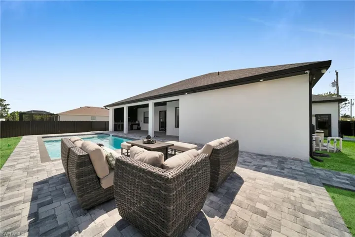 3009 Sw 16th Pl, Cape Coral, Florida 33914