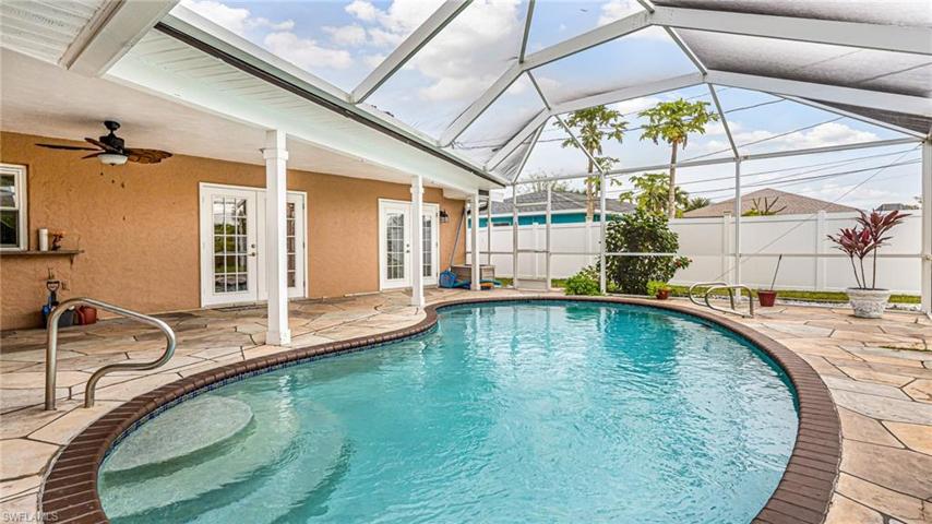 1402 NE 13th  TER, CAPE CORAL, FL 33909