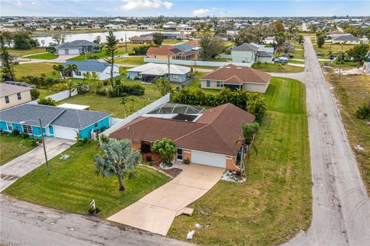1402 NE 13th  TER, CAPE CORAL, FL 33909