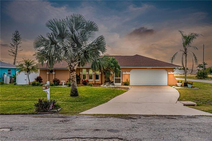 1402 NE 13th  TER, CAPE CORAL, FL 33909