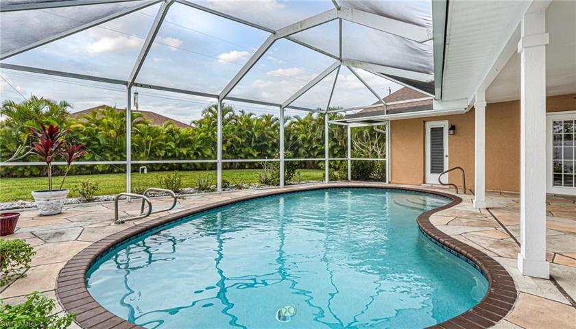 1402 NE 13th  TER, CAPE CORAL, FL 33909