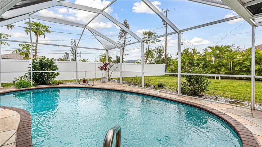 1402 NE 13th  TER, CAPE CORAL, FL 33909