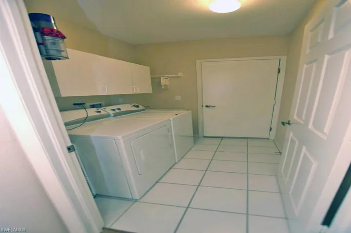 9111  Las Maderas  DR, Bonita Springs, FL 34135