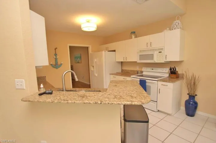 9111  Las Maderas  DR, Bonita Springs, FL 34135