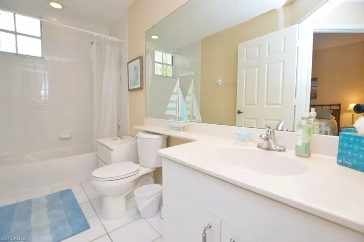 9111  Las Maderas  DR, Bonita Springs, FL 34135