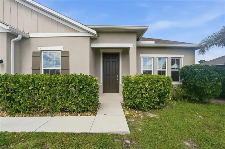 12 SW 22nd  AVE, Cape Coral, FL 33991