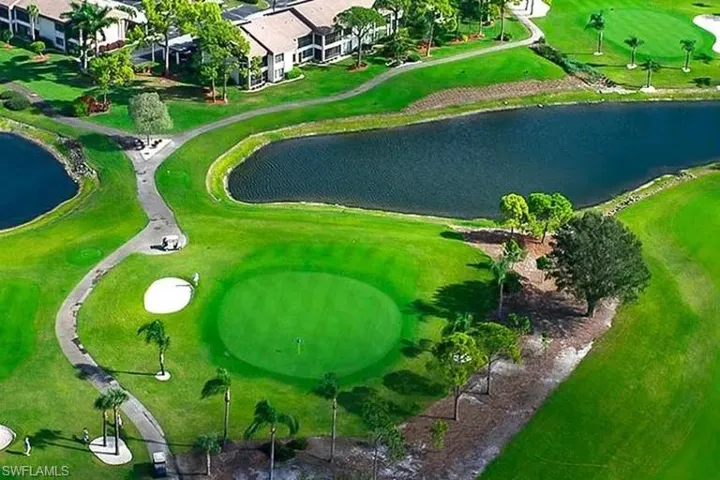 5805 Trailwinds Dr 326, Fort Myers, Florida 33907