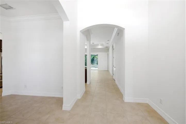 6853 Il Regalo Cir, Naples, Florida 34109