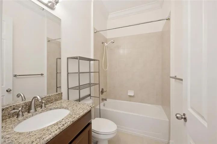 6853 Il Regalo Cir, Naples, Florida 34109