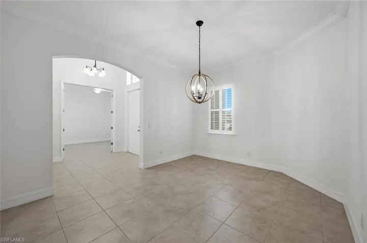 6853 Il Regalo Cir, Naples, Florida 34109