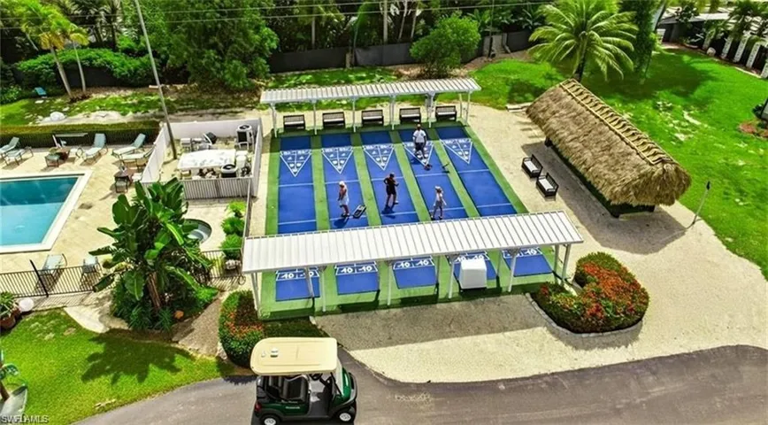 Shuffle courts