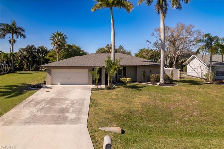 2107 NE 3rd TER, CAPE CORAL FL 33909