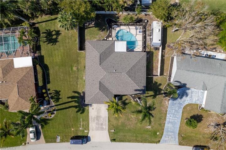 2107 NE 3rd TER, CAPE CORAL FL 33909