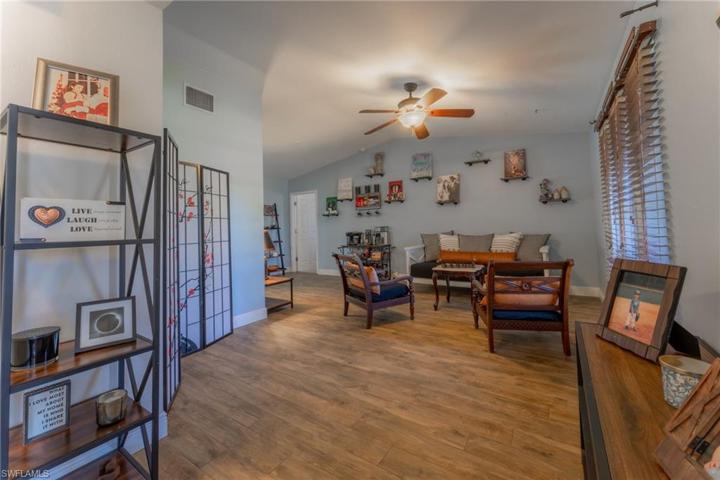 2107 NE 3rd TER, CAPE CORAL FL 33909