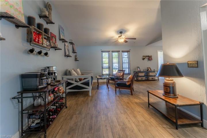 2107 NE 3rd TER, CAPE CORAL FL 33909