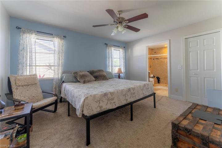 2107 NE 3rd TER, CAPE CORAL FL 33909